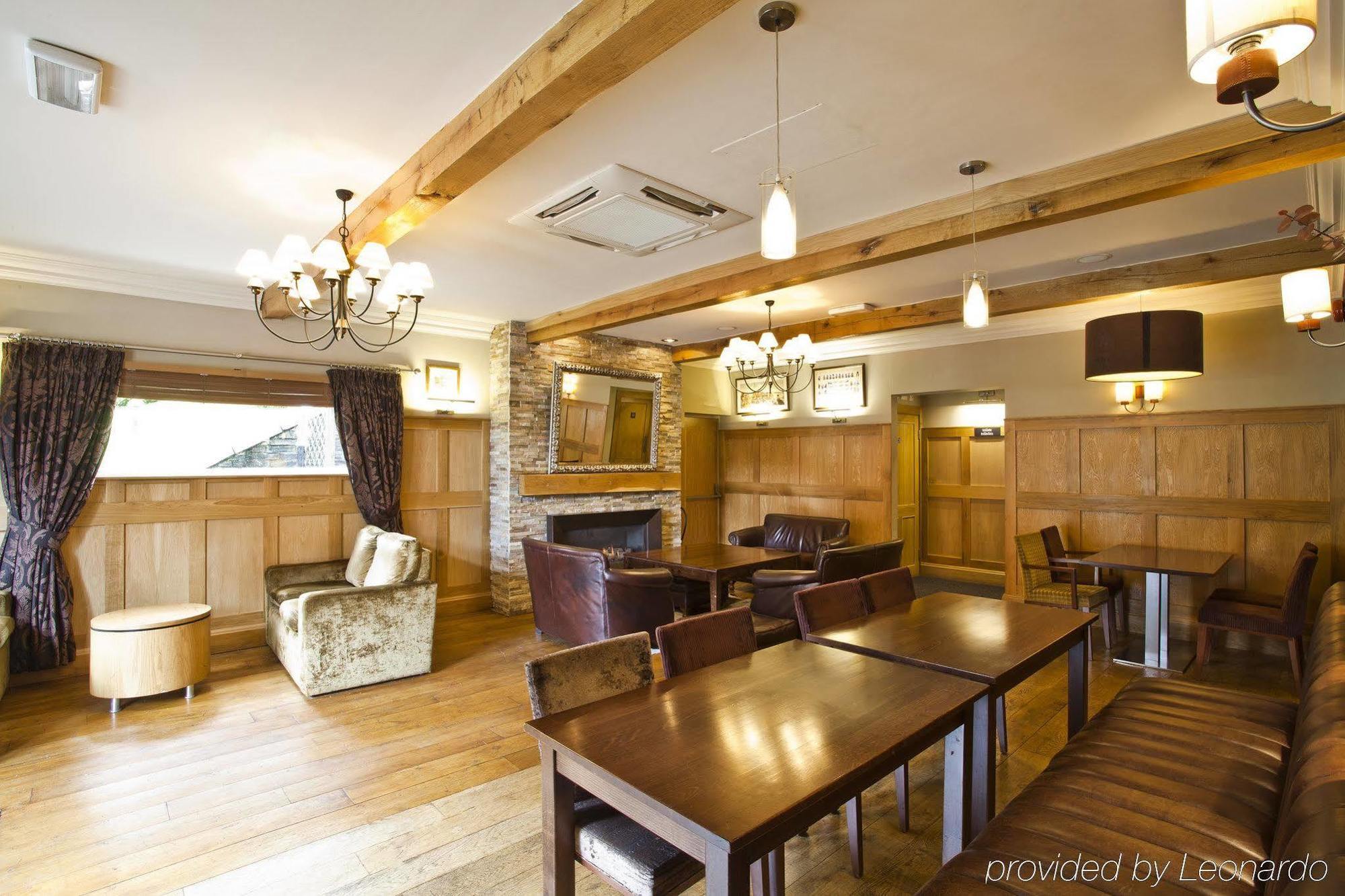 The Waterloo Hotel Бетус-і-Койд Ресторан фото
